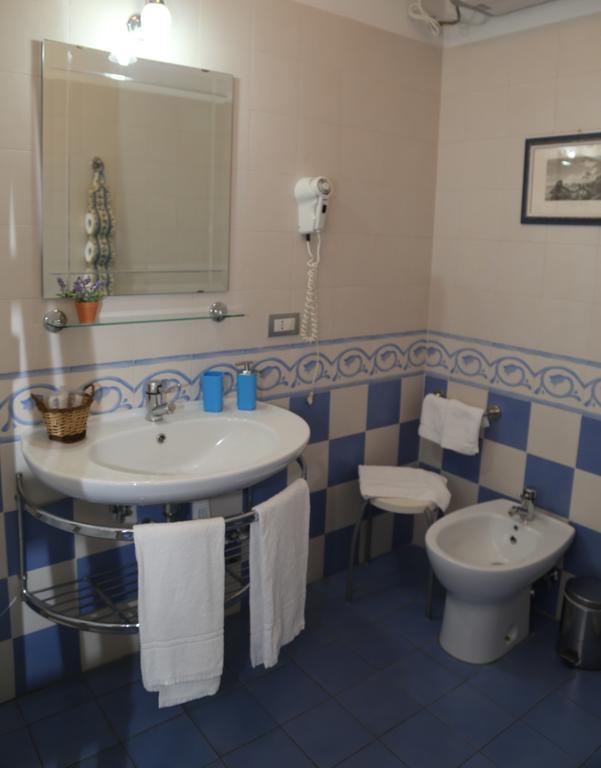 B&B La Vetreria Almaru Катания Номер фото